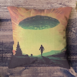 Alien Pillow & Pillowcase | UFO Pillow | DOUBLE Sided | Aliens, Abduction, Sci-Fi Home Decor | Alien Pillow | Retro Futuristic | UFO Gift