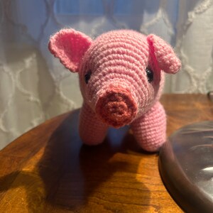 Cerdo de crochet hecho a mano