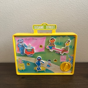 Caixa de música vintage PLAYSKOOL da Vila Sésamo de 1986