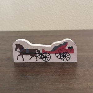 The Cat’s Meow Village - Horse and Carriage