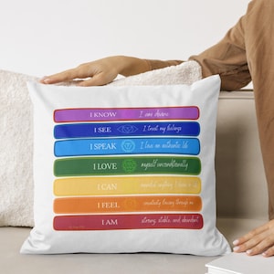 Coussin graphique des chakras, affirmations de mantras chakras, cadeau pour homme femme mystique