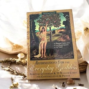 Affirmations for the everyday goddess, oracle cards, daily reading, Wicca, pagan, 22 arcana