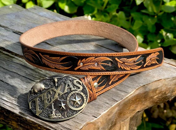 Vintage leather tooled western belt w/silver tone etched belt buckle. Tooled Brown Leather Western Belt With Silver Plated Buckle  main image 2