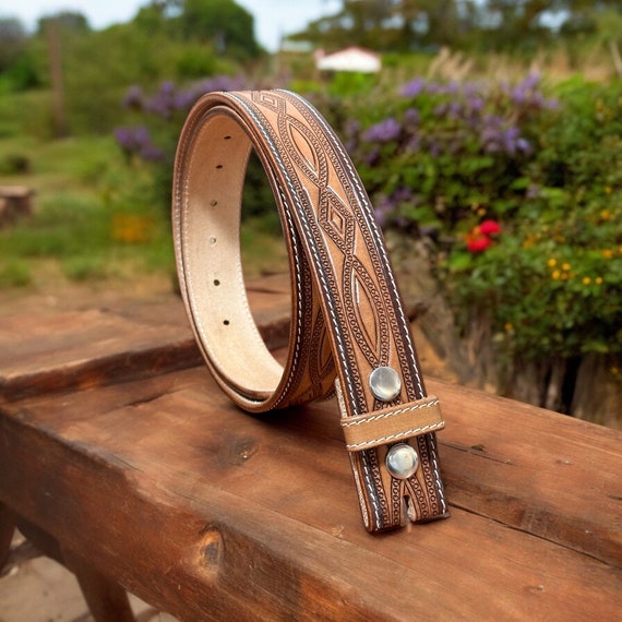 1 Inch Leather Belt with Western Hex Buckle, Adjustable Sizing 7b99ed23-7c41-43c3-8495-  main image 3