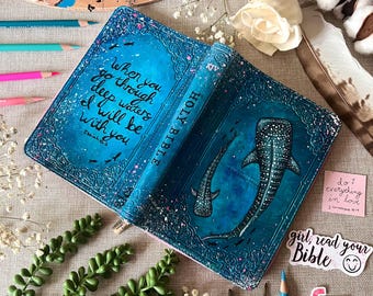 カスタムペイント聖書、手描き聖書カバー、女性用カスタム聖書、男性用ペイント聖書、オーシャンバイブルアート、ウェディングバイブル（KJV NIV NLT esv）
