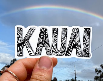 Pegatina de Kauai - Pegatinas tribales polinesias de Hawái - Recuerdo de Kauai - Calcomanía de tabla de surf de Kauai - Pegatina para parachoques de Kauai en blanco y negro