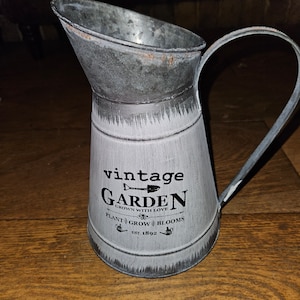 Annaffiatoio vintage - Arredamento da giardino rustico