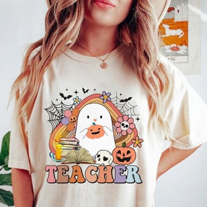 Halloween Shirts, Spooky Teacher Shirt, Teacher Shirts, Teacher Halloween Shirts, Retro Halloween Teacher, Kindergarten Teacher Tee