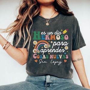 Retro Maestra, Maestra Shirt, Maestra Bilingue, Maestra Siempre, Maestra Gift, Maestra TShirt, Spanish Teacher Shirt Bilingual Teacher Shirt