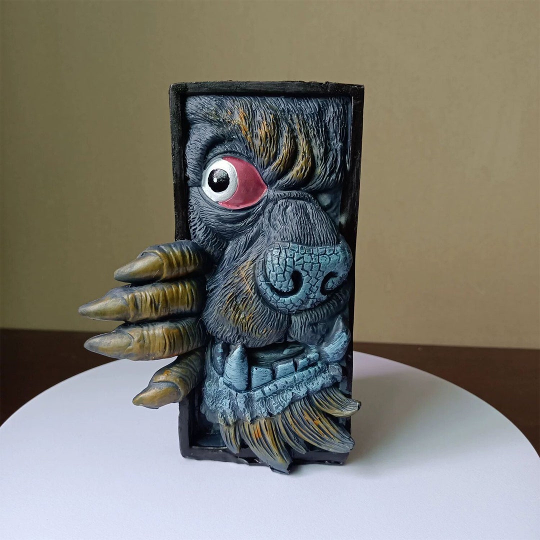 Creative Peeping Bookshelf Monster Personalized Bookends Etsy