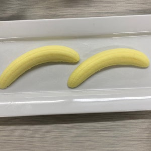 Banana halves Wax Embed