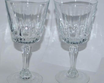 Par de copas de vino de cristal Luminarc – Verrerie d'Arques francesas (18,4 cm de alto)