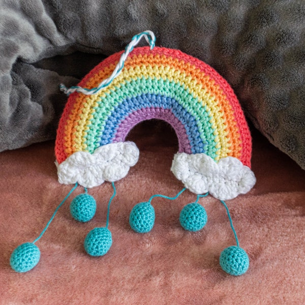 Mobile bébé arc-en-ciel au crochet