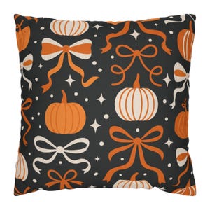 Spooky Pumpkin Throw Pillow, Halloween Accent Pillow, Cozy Jack-O’-Lantern Pillowcase, Fall Style Pillow Cover, Autumn Home Pillow
