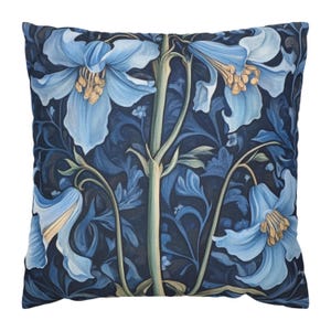 William Morris Bluebell Pillow, Floral Vintage Cushion, Botanical Pillow Cover, Elegant Throw Pillow, Living Room Decor, Accent Pillow