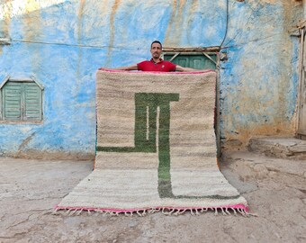 Handwoven Azilal Rug: Custom Moroccan Wool Rug