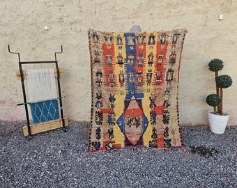 Vintage Old azilal Moroccan Rug: 4x5,6 ft, Collectible Home Decor 125x172 cm