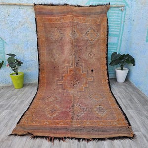 Vintage Moroccan Rug, Pink Boujaad Rug, 5.7 X7,3 FT 155X223 CM