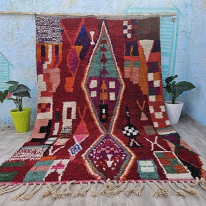 Handmade Boujaad Wool Rug: Moroccan Berber Area Rug