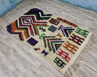 Handgemaakt Marokkaans berberwollen vloerkleed: kleurrijke boho shag, aangepast formaat