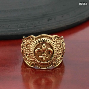 Fleur De Lis Men&#39;s Ring, Handmade Fleur De Lys Gothic Ring, Engraved art deco rings for men,Gift for Husband, Best Gift for Him, Bikers Ring