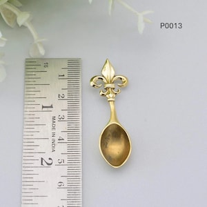 Gold Löffel mit Fleur De Lis Halskette, Mini Löffel Anhänger, Kettenhalskette, zauberhaftes Geschenk für Sie oder Ihn, Charm Halskette Herren & Damen