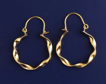 Light Twist Hoop Earring (A Pair), Dainty Earring, Gold Earring, Light Weight Hoop, Minimalist Earring, Tube Hoop Earring, Delicate Earring,