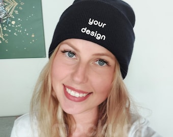 black knit beanie mockup, accessories mockup , beanie mockup, hat mockup, cap mockup, winter mockup, christmas mockup, model mockup,