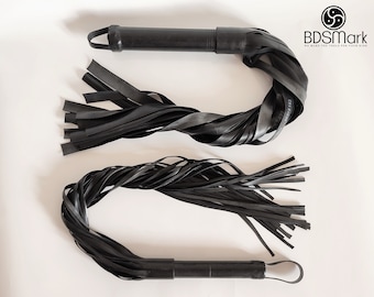 Black Rubber Flogger Set with 15 and 30 falls - Length 72.5 cm / 28.5 inches