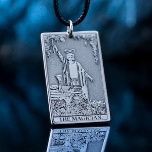 Colgante de cartas del Tarot de los Arcanos Mayores del Mago / Elegancia encantadora / Maestría mística / Amuleto de la cábala, talismán mágico oculto