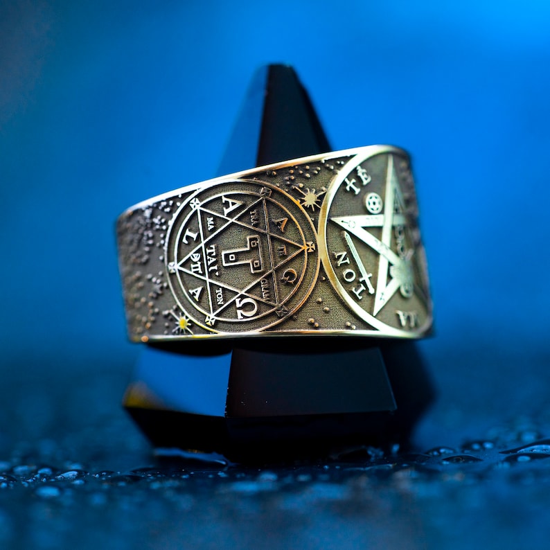 Tetragrammaton with Enochian Sigil of Protection and Hexagram of Solomon adjustable ring