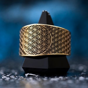 Flower of Life Ring: Sacred Geometry Symbol of Harmony, Creation and Spiritual Connection