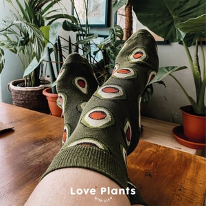 Avocado print socks