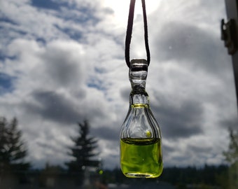 Magic Potion Pendant - Heretic Glass