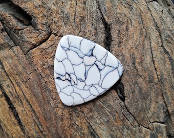 Galalith / Casein Guitar Pick - Black&White Marble / Free USA shipments for orders over 35 usd and everywhere else for orders over 45 usd