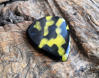 Galalith / Casein Guitar Pick - Navy & Yellow / Free USA shipments for orders over 35 usd and everywhere else for orders over 45 usd