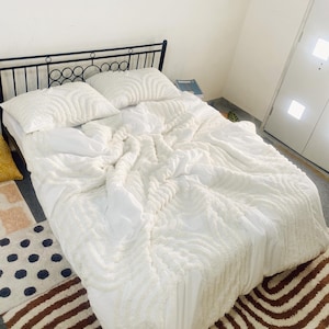 Tufted Duvet Cover Boho Set - Luxury 3 Piece Cotton Bedding with Pillowcase & Zipper, Twin to King Size Comforter Cover