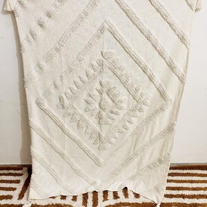 Handcrafted Cotton Tufted Throw Blanket: Boho Textured Sofa Decor (50x60 Inches)