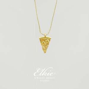 Sparkly Pizza Pendant Chain Necklace, 18k Gold Charm, Unique Jewelry for Food Lovers, Gift for Pizza Lovers, Fun Gift Idea