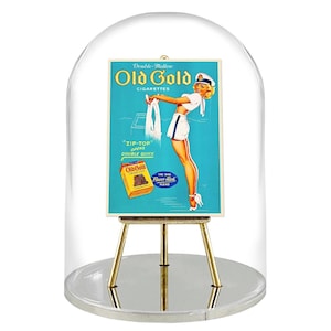 Mini póster publicitario de estilo vintage, impresión en miniatura de cigarrillos dorados viejos de la década de 1930, de una marinera, con trípode y caballete chapado en oro.