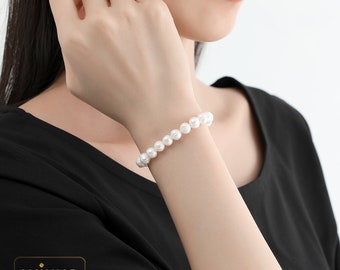 Armband aus barocker Zuchtperlen | Damen Schmuck Perlen-Armband mit Natur Süßwasserperlen Weiß, Ø 8-9 mm, in Größe 15/16/17 cm