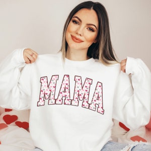 Mama Valentine Sweatshirt, Womens Valentine Day Sweatshirt, Valentines Sweater, Love Sweatshirt, Funny Valentines Shirt, xoxo Sweatshirt