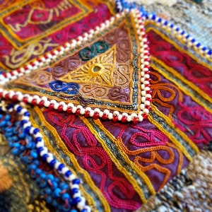 Gorgeous Vintage Pouch / Purse / Unique / Authentic / Tribal / Embroidery / Collectors / Handmade in Pakistan