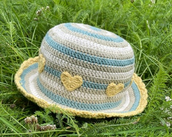 Stripey Heart Bucket Hat Crochet PDF Pattern Stripes Scraps Festival Cottagecore Fait sur mesure Débutant amical Sunhat Beach Unisex Boho
