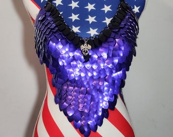 Scalemaille Drachenschuppen Crop Top, Maßanfertigung