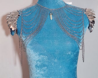 Scalemaille, Dragon scales, scale mail shoulder armor pauldron