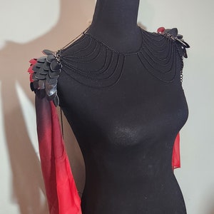 Scalemaille, Dragon scales, scale mail shoulder armor pauldron, cloak, cape, shawl.