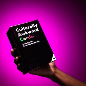 文化的にぎこちないカード：攻撃的な大人のパーティーゲーム