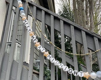 MIDNIGHT TAYLOR SWIFT Friendship Bracelet Garland