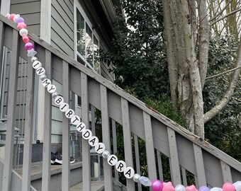 TAYLOR SWIFT BIRTHDAY Friendship Bracelet Garland